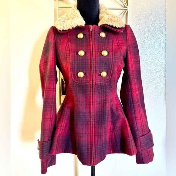 ANTHROPOLOGIE ELEVENSES
Red Plaid Fitted WOOL BLEND COAT Zip Button Womens Sz 0 - Picture 2 of 12